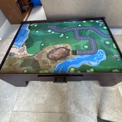Play/Crafting Table