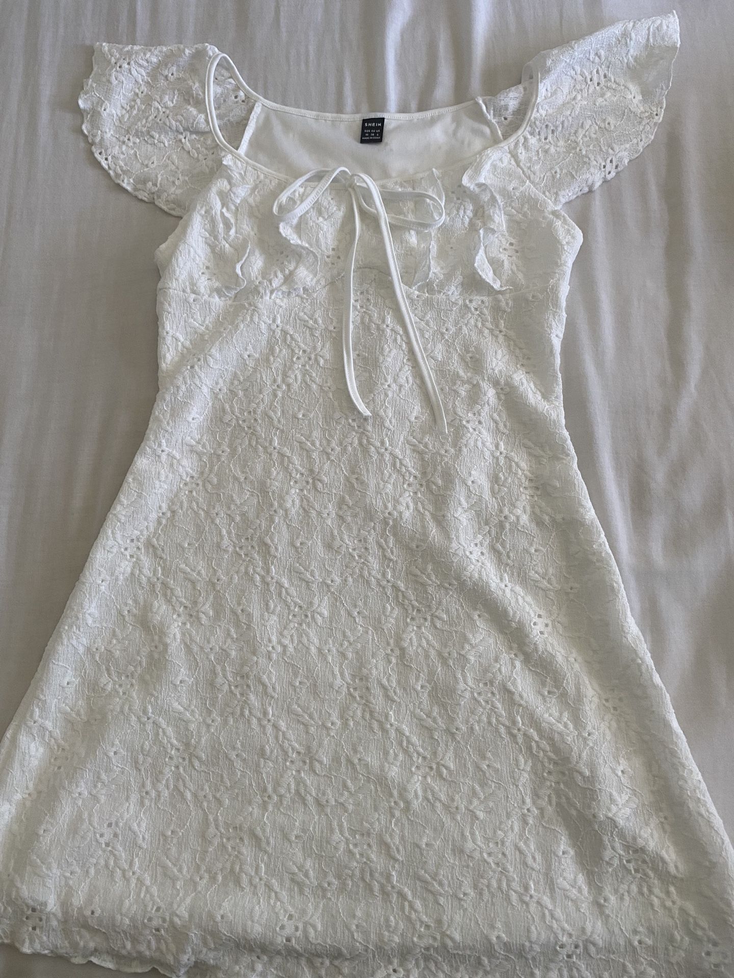 White mini lacy dress