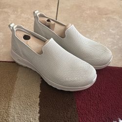 Women’s Shoes 