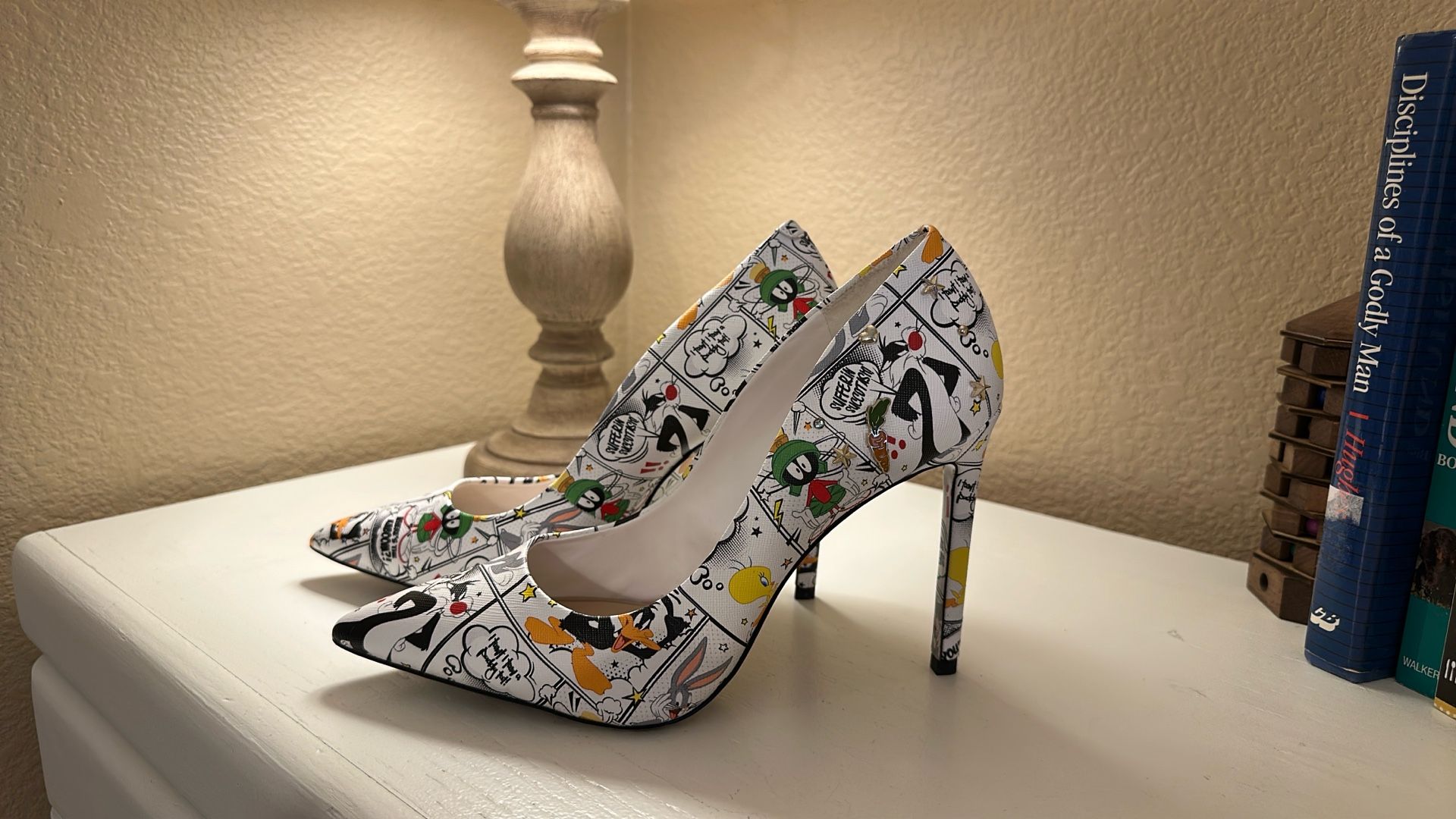 Women’s Size 9 Aldo Looney Tunes High Heels