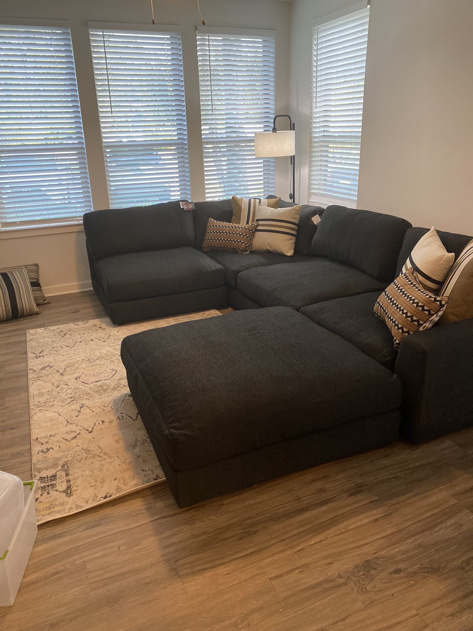 Cindy Crawford Sectional Couch And Ottoman