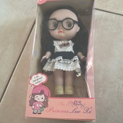 Doll  Collectible