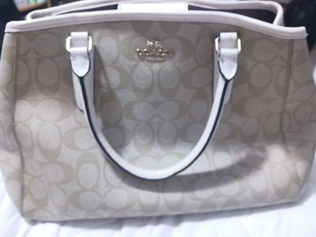 COACH CROSSBAG WITH STRAP