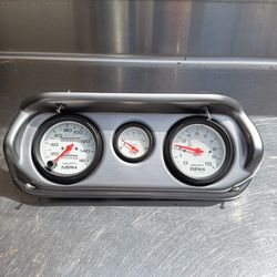Auto Meter Gauge set