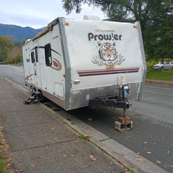 24' Travel Trailer