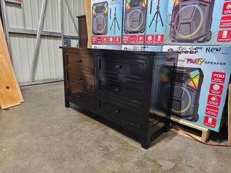 Dark Wood 6-Drawer Dresser