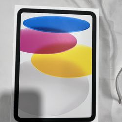 10.9-inch iPad Wi-Fi 64GB - Silver With Keyboard Folio