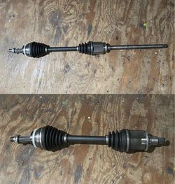 Front Left & Right CV Axles for 2001-2007 Toyota Higlander AWD