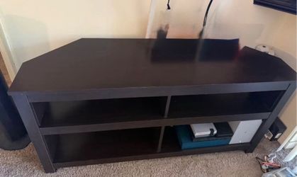 Entertainment Center/TV Stand