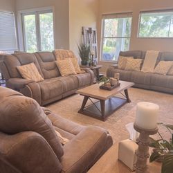 Greige Automatic Reclining Sofa And Recliner Set With Hidden Cup holders (4 Years Old) 