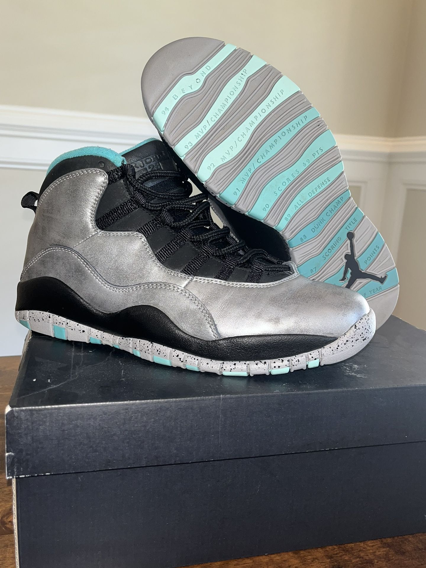 mens sz 10 Retro Jordan 10 (Lady of Liberty)