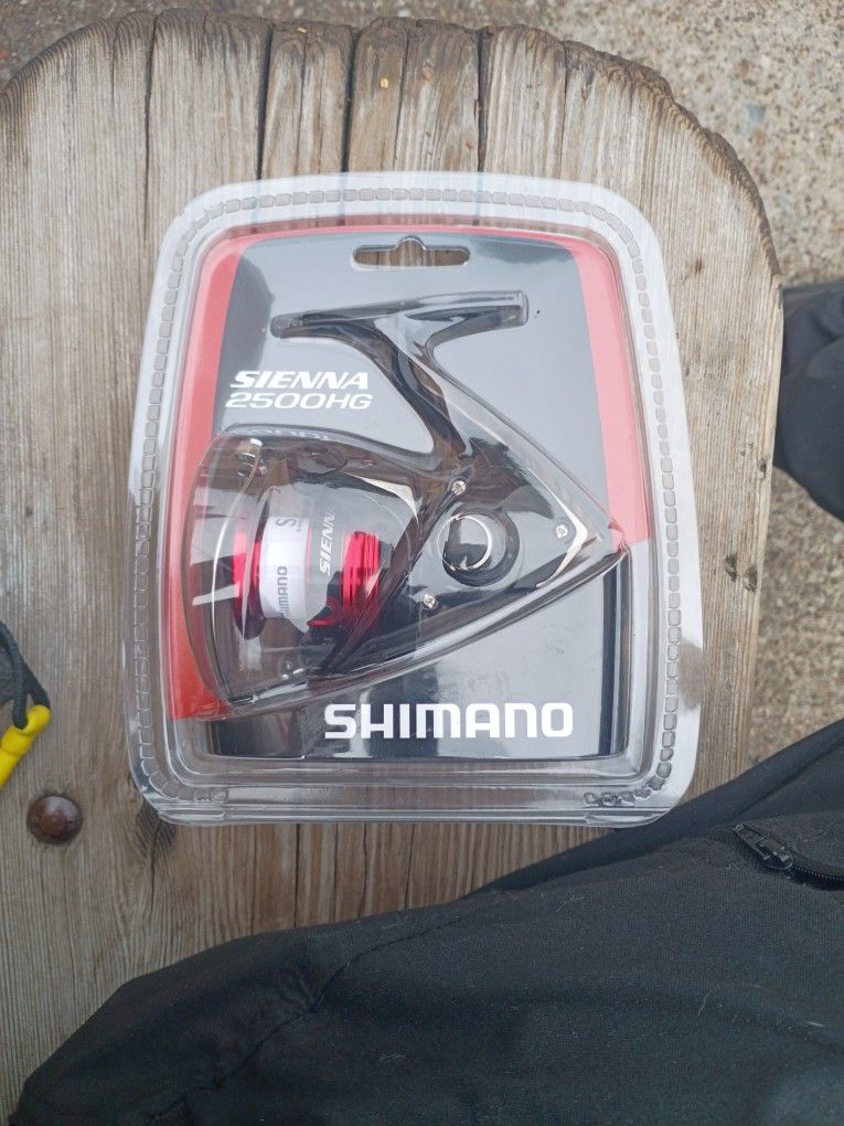 Shimano Sienna 2500 HG Spinning Reel
