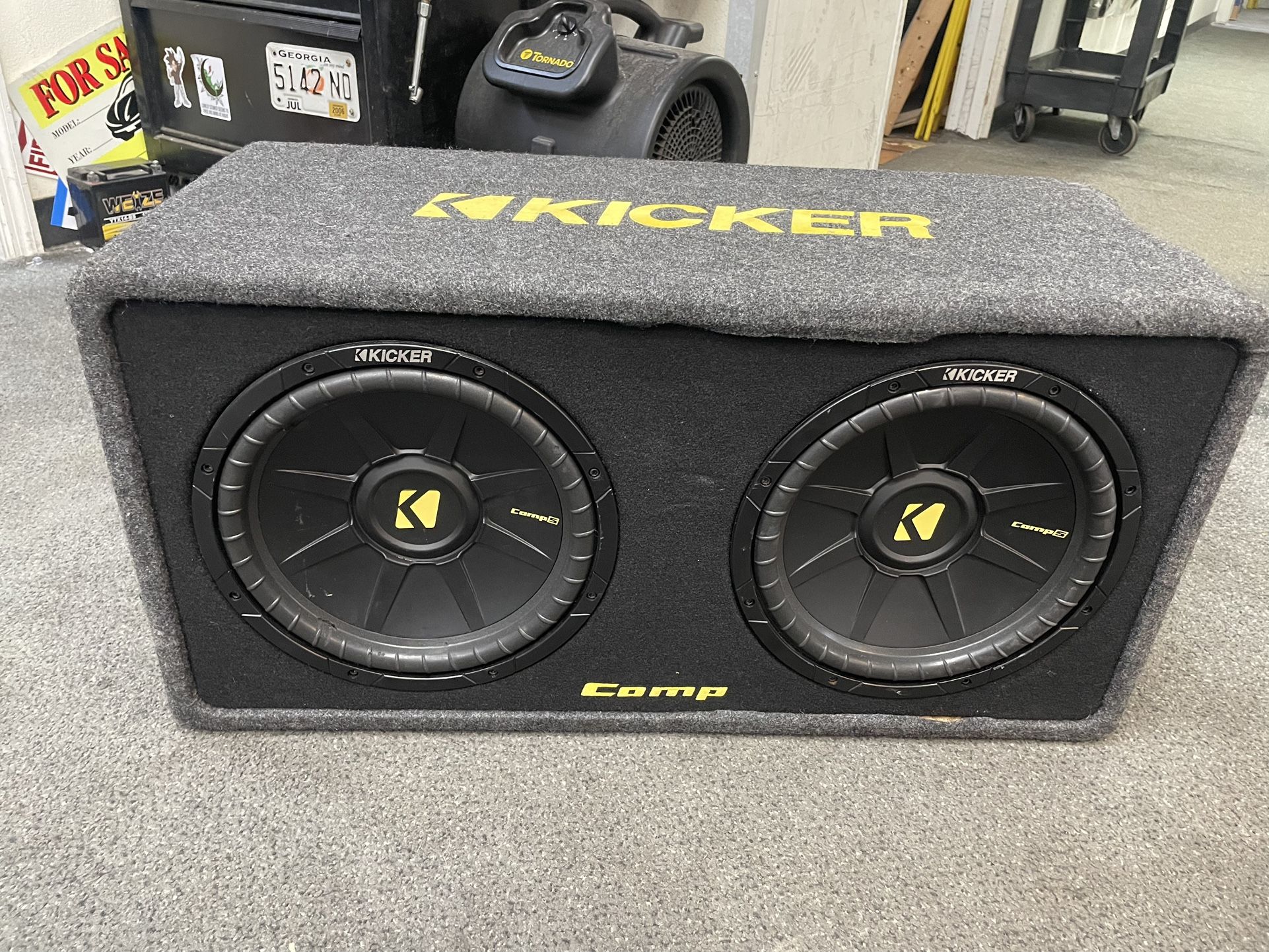 Kicker Dual 12s 2ohm