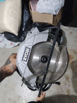 Ryobi 7-1/4" Circular Saw w/ Laser – Works Great