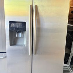 Refrigerator Side by Side 