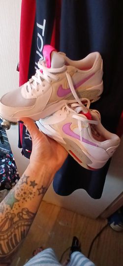 Girls Size 4 Nike Air Max