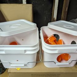 Set Of 2 Automatic Chicken Waterer Cups And Feeder