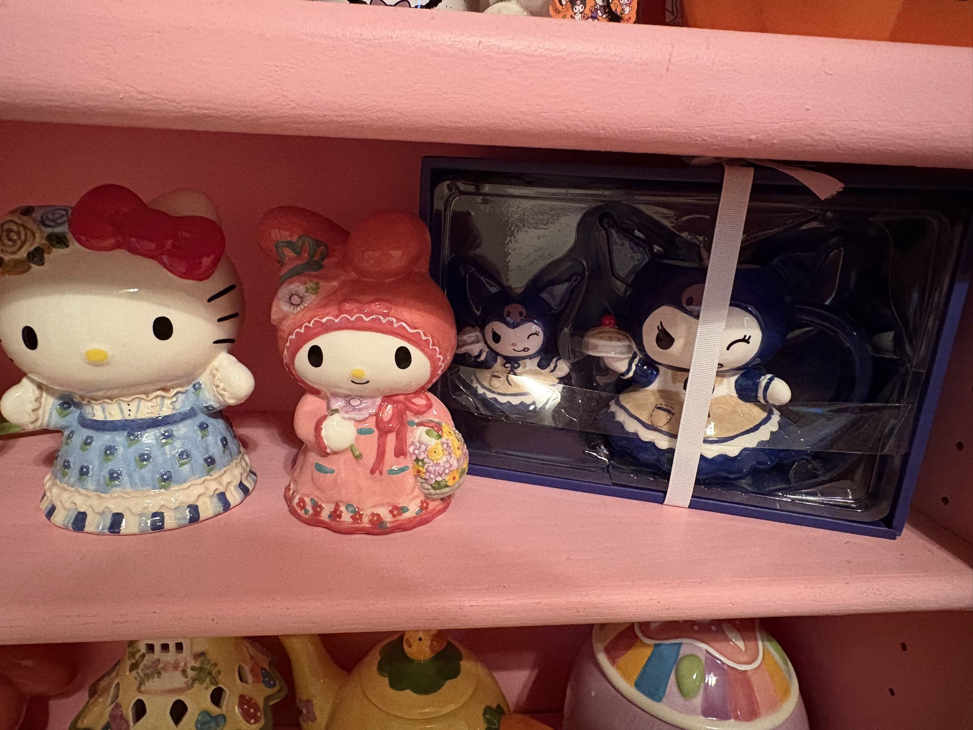 Hello Kitty Ceramics