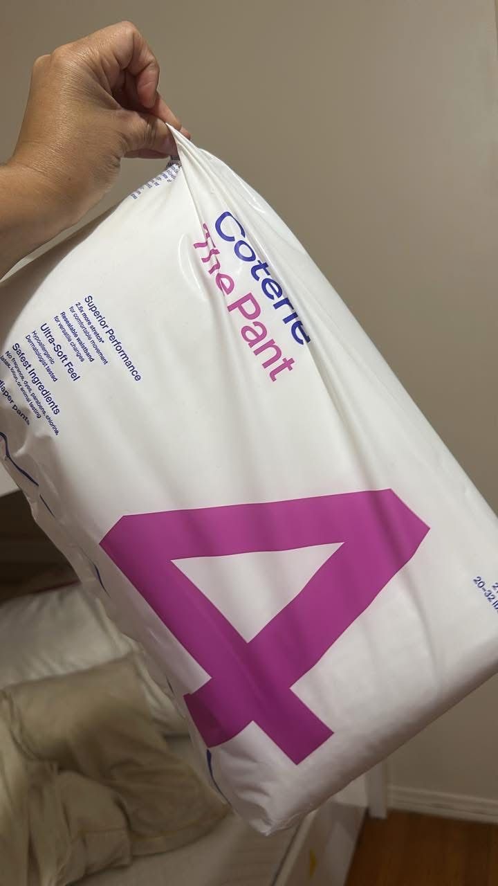 Coterie Pull Up Pants Size 4