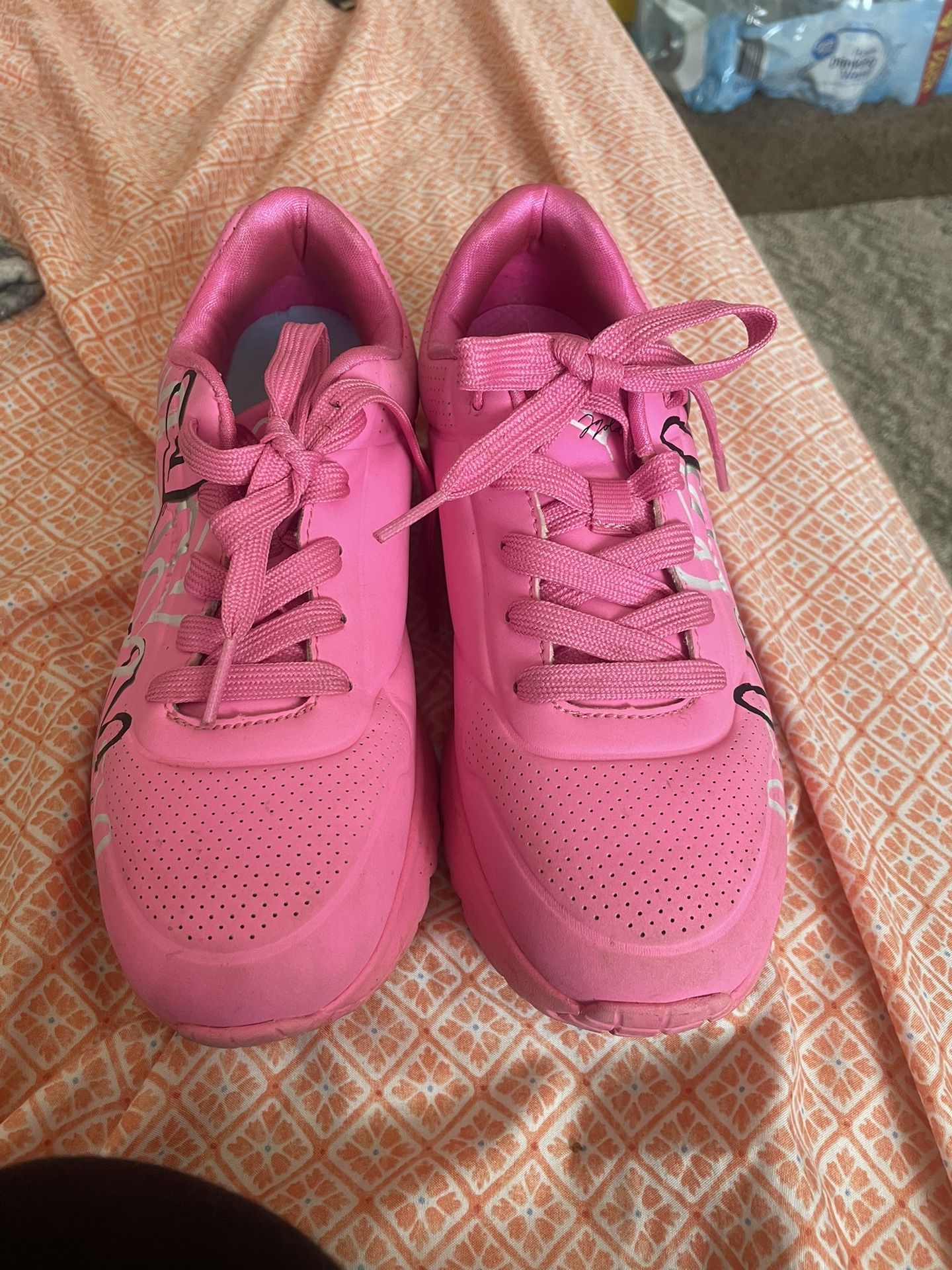 Pink Heart Skechers
