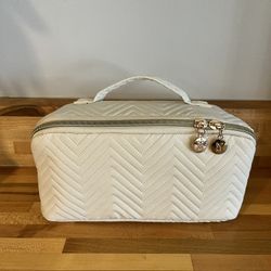 Toiletry/ Cosmetic Bag