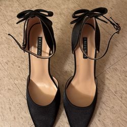 Erijunor Heels (Size 8)