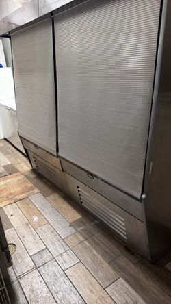 Sandwich Cooler/Commercial Open Display Refrigerator with Night Blinds