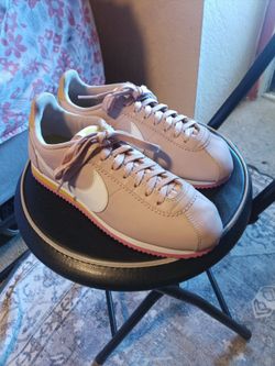 Nike classic cortez leather fossil stone shoes, women's 8.5