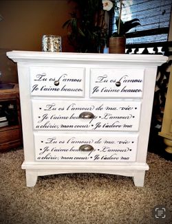 Refinished White 4 Drawer Nightstand Or Side Table Solid Wood 29x17x28.5