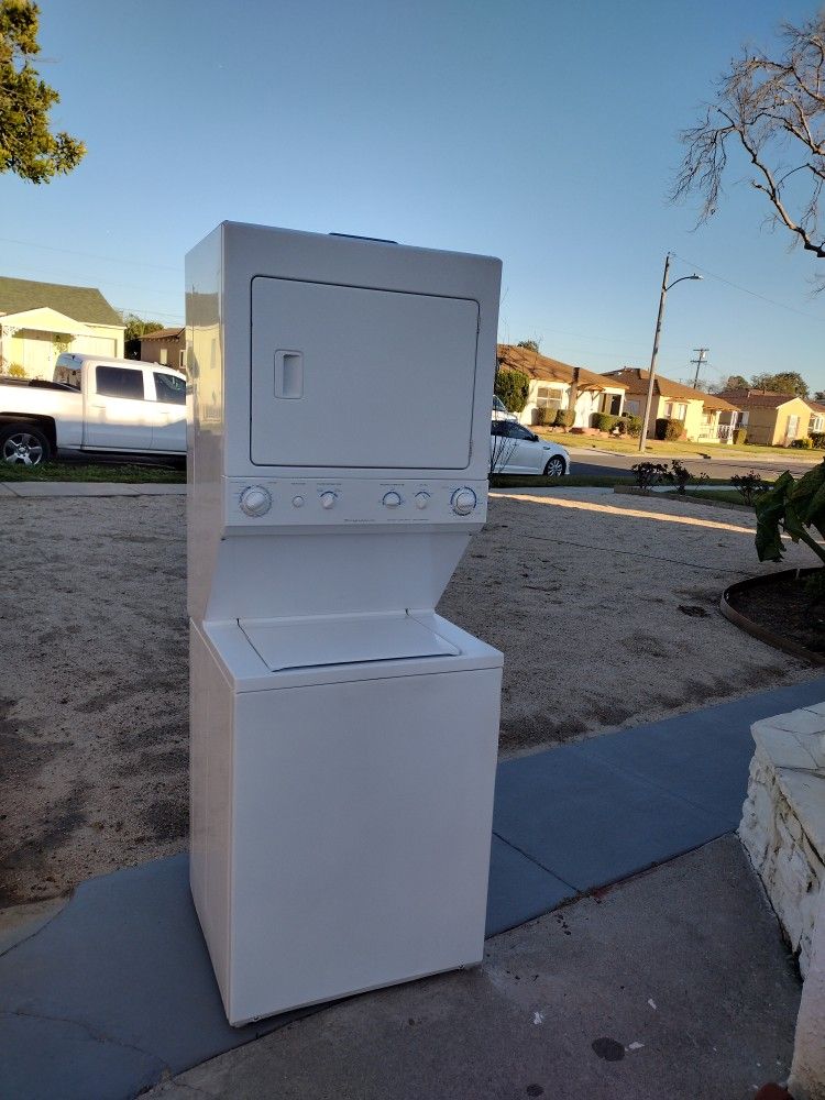 Stackable Washer And Gas Dryer 