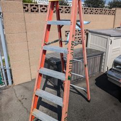 6 Foot Fiberglass Ladder 