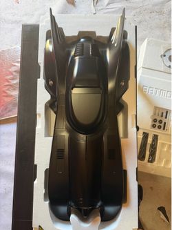 Hot Toys 1/6 Batmobile
