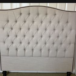 Tufted Full Size Headboard