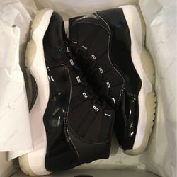 Air Jordan 11 Anniversary Sz 8