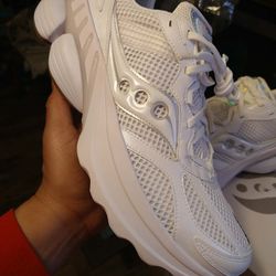 Saucony grid size 10.5