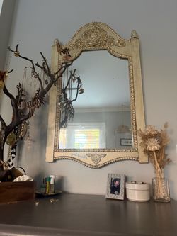 Ornate Vintage-Style Wall Mirror