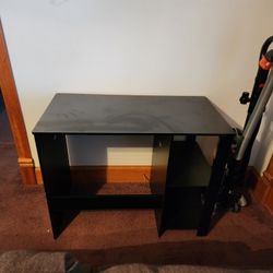Nice Little Desk In Great Shape