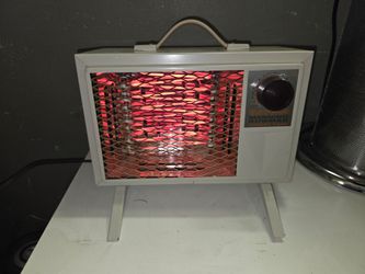 vintage Manning-Bowman Instant Heat electric space heater, model 325220A.