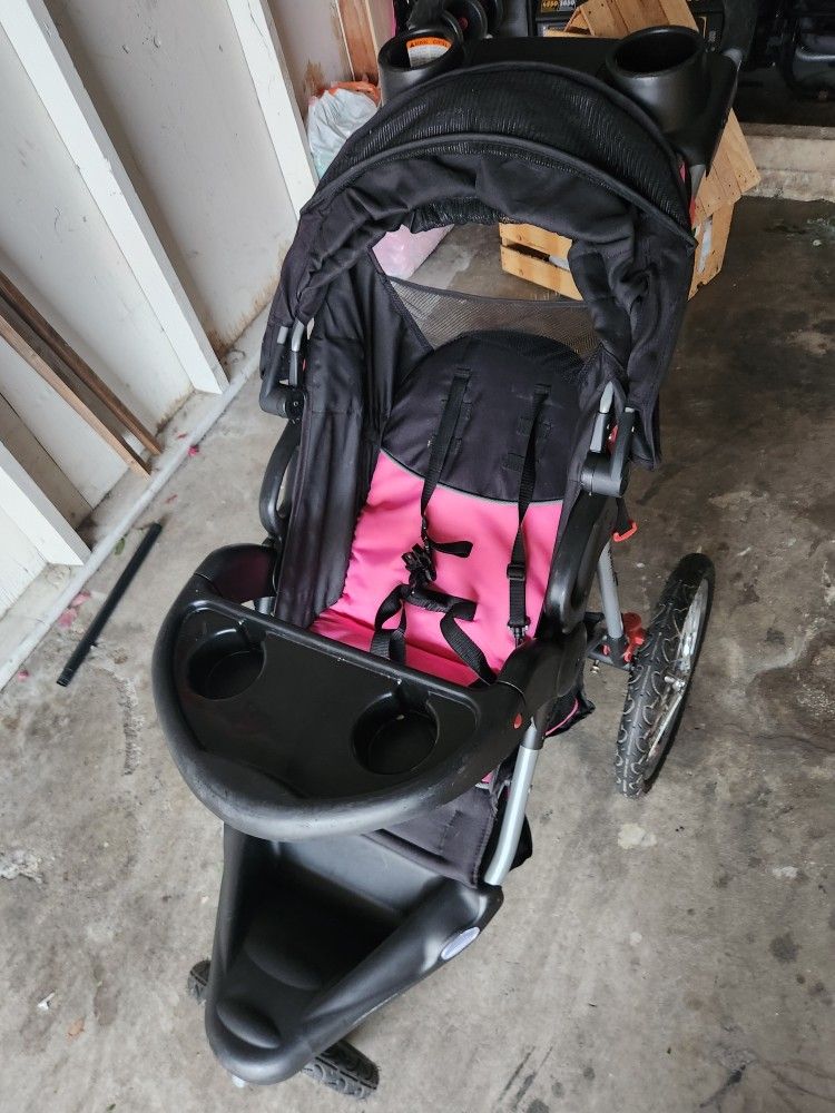 BABYTREND EXPEDITION STROLLER $50