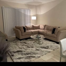 TAUPE SECTIONAL COUCH WITH OTTOMAN