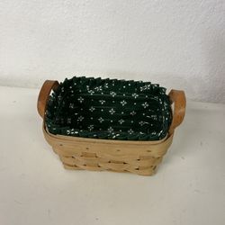 Vintage Longaberger Basket w/Liner & Cloth