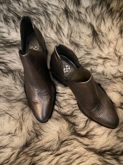 VINCE CAMUTO SHOES