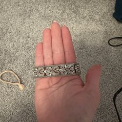 Premier Designs Silver Heart Bracelet