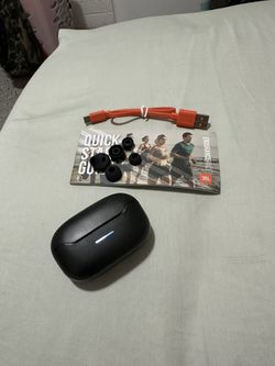 Jbl Earphones ( Read Description )