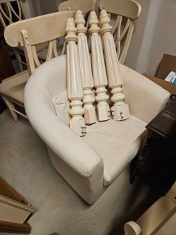 Free off white chair