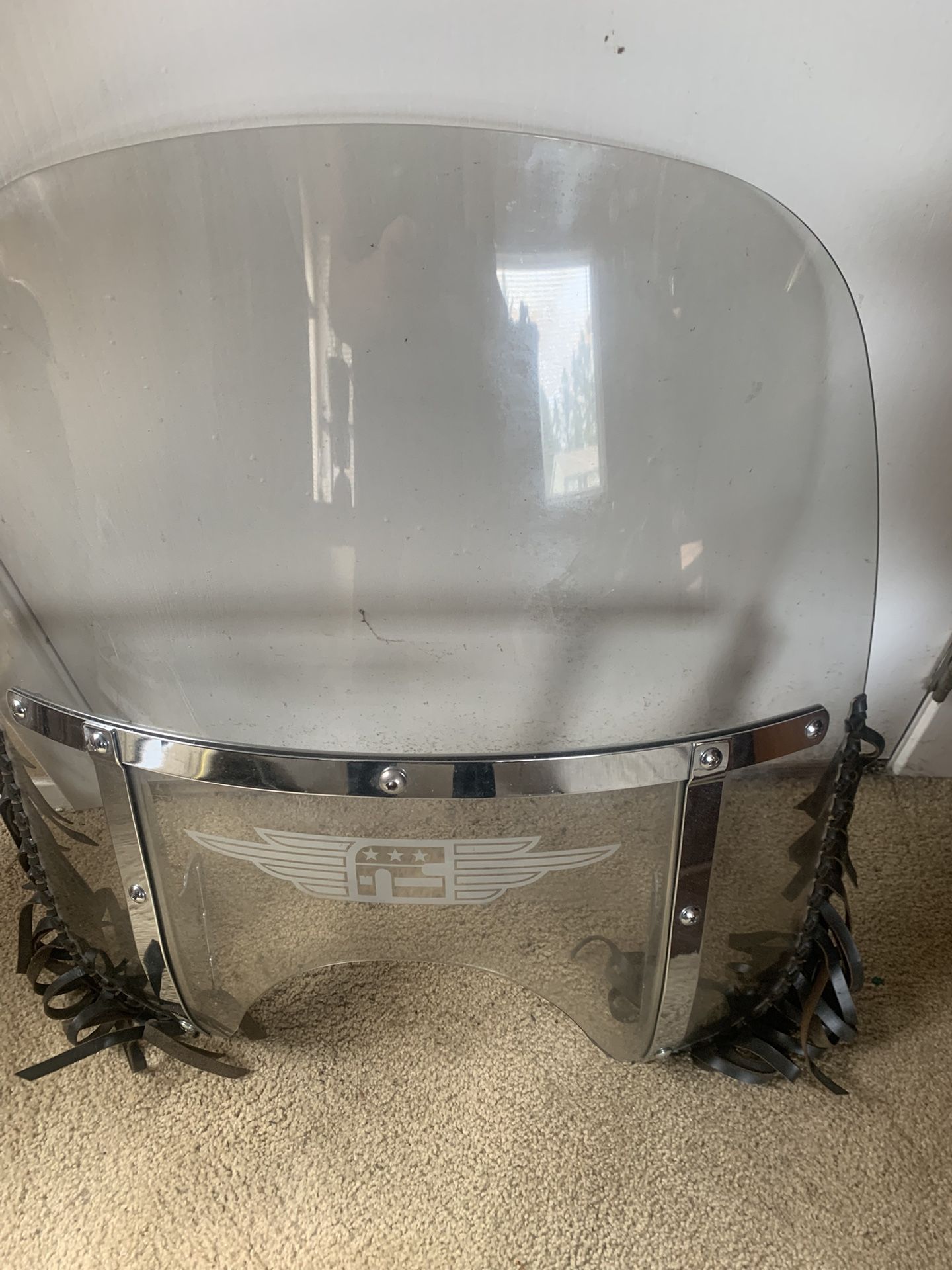 Price reduce Harley windshield