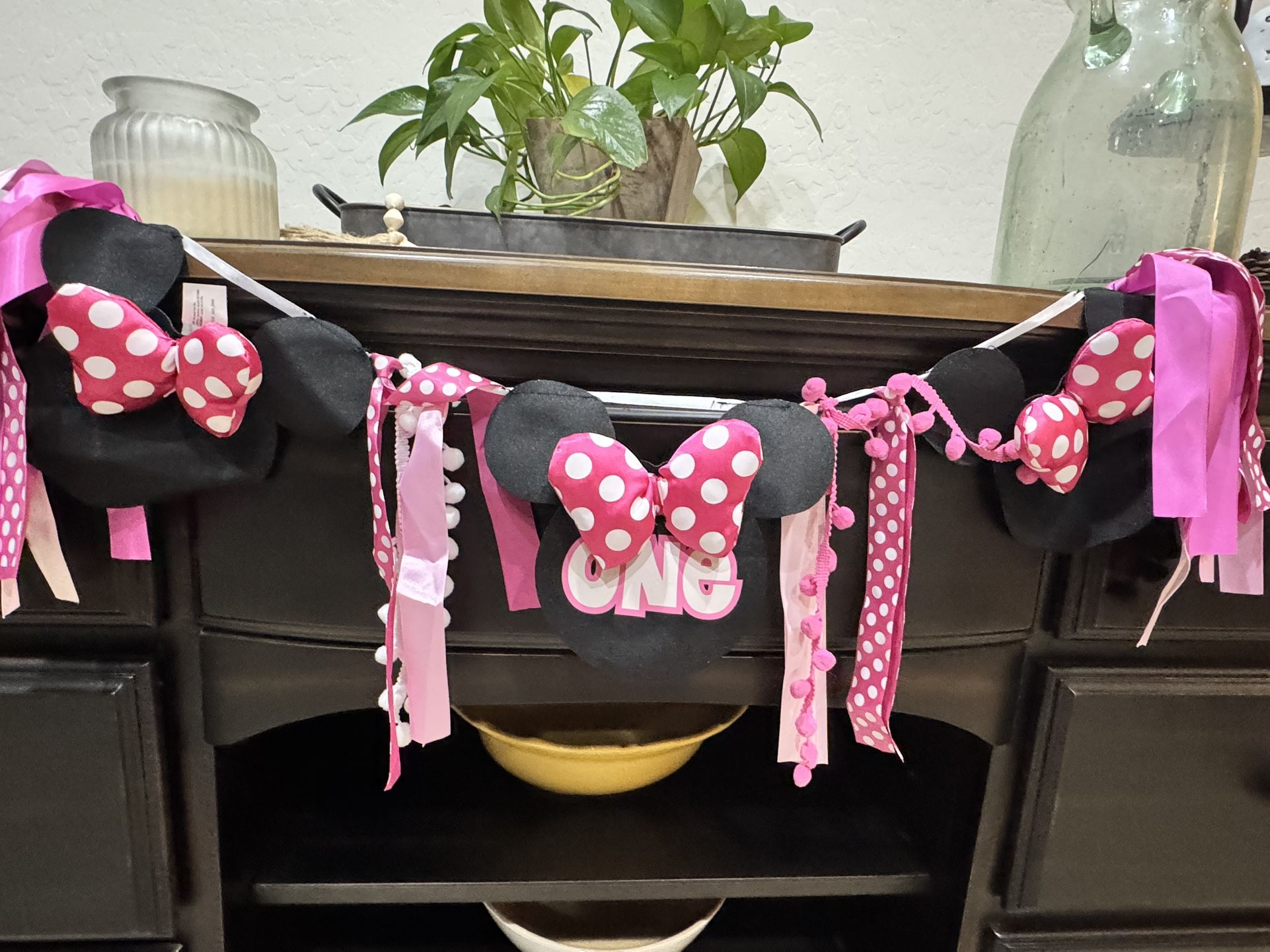 Minnie Mouse 1st Birthday Banner (Queen Creek)