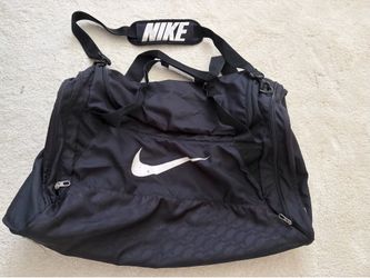 NIKE Medium Duffle