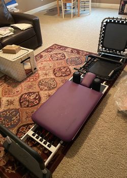 AeroPilates Reformer 5 Cord with Rebounder – Like New, 8 Resistance Levels - Greenville, NC