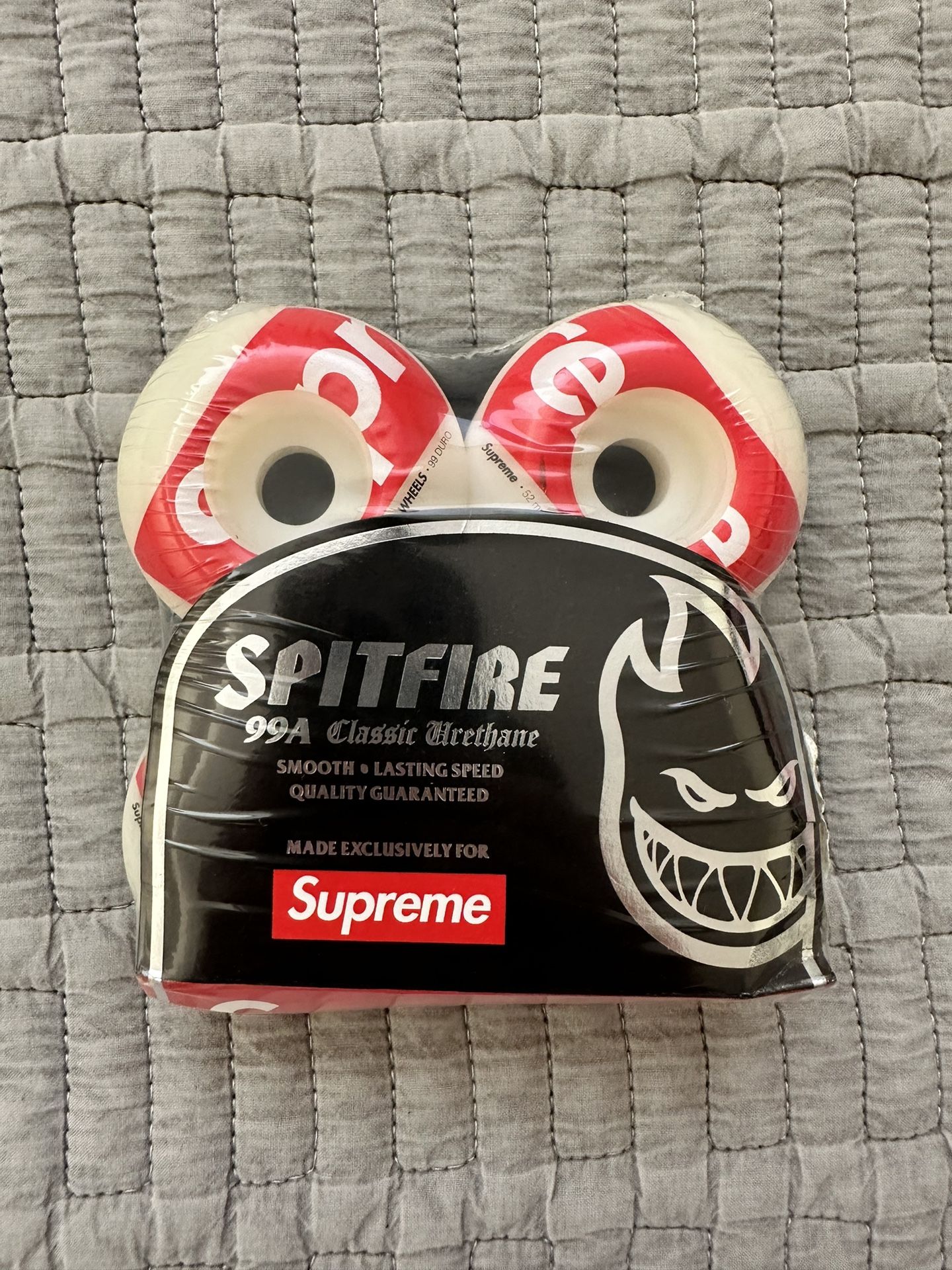 Supreme Spitfire skateboard wheels (52mm, 99A)